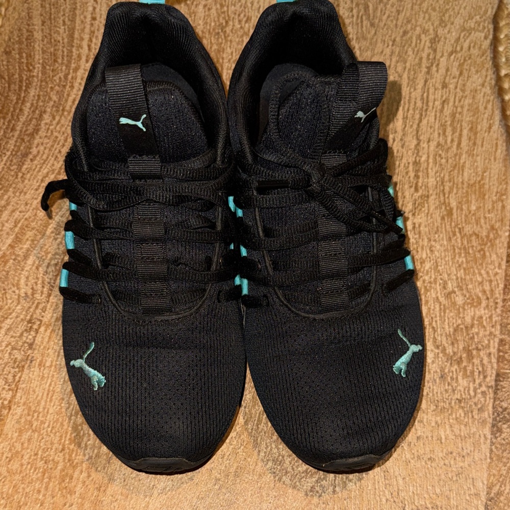 Big girls Puma Black Sneakers with Teal Accents